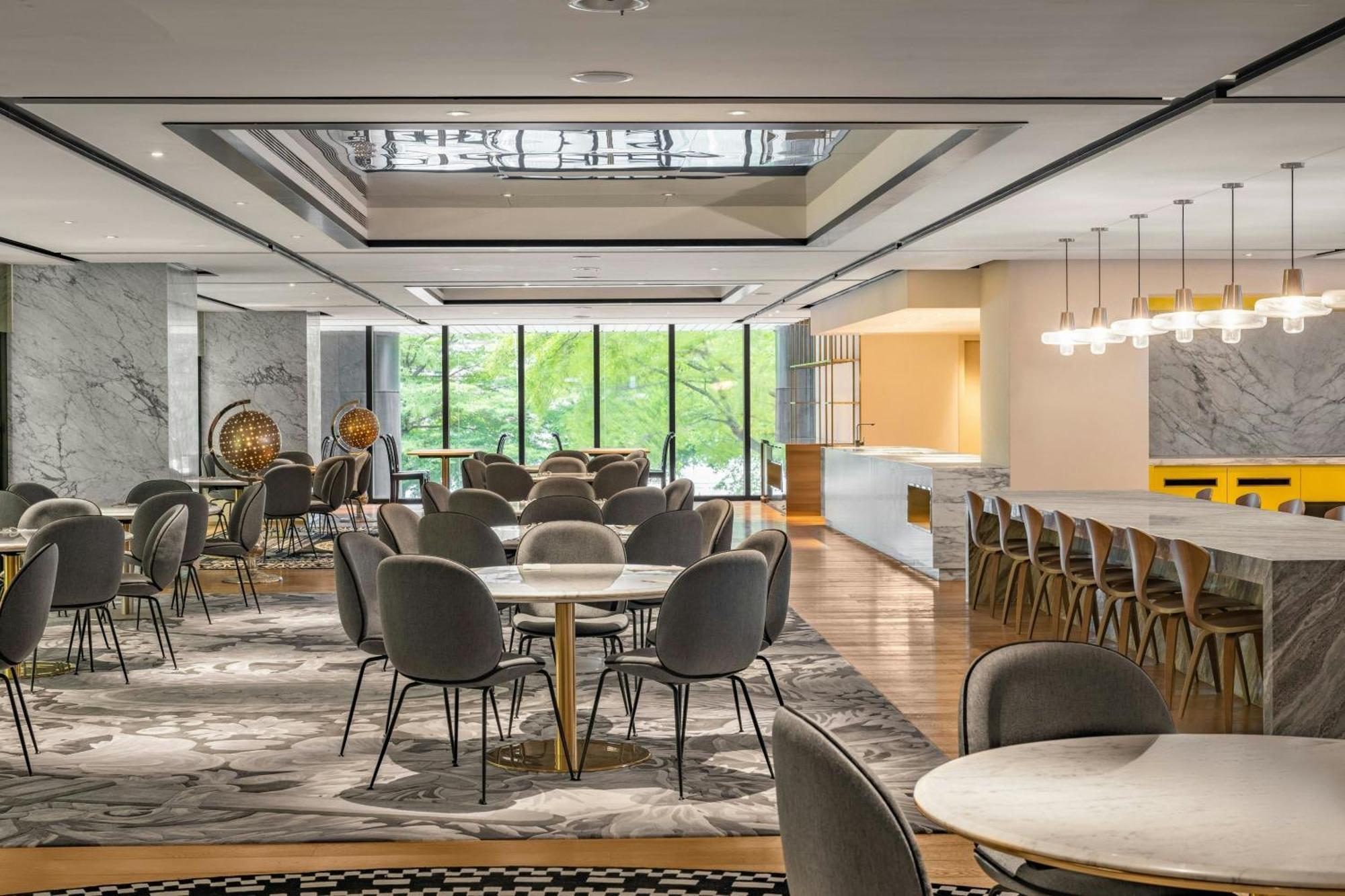 Le Meridien Taichung Eksteriør bilde The Club at Hong Kong International Airport
