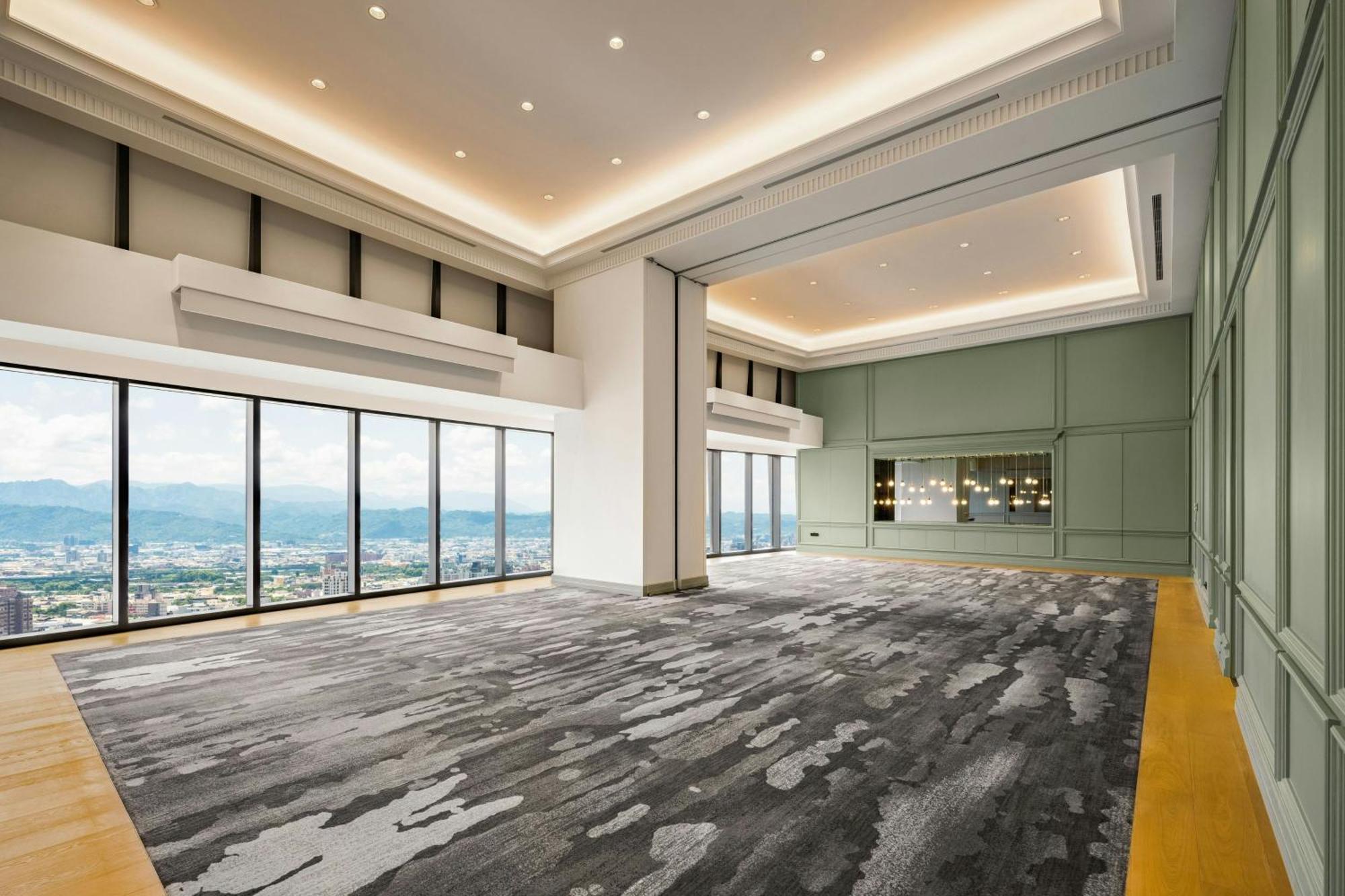 Le Meridien Taichung Eksteriør bilde The 30th floor of the hotel