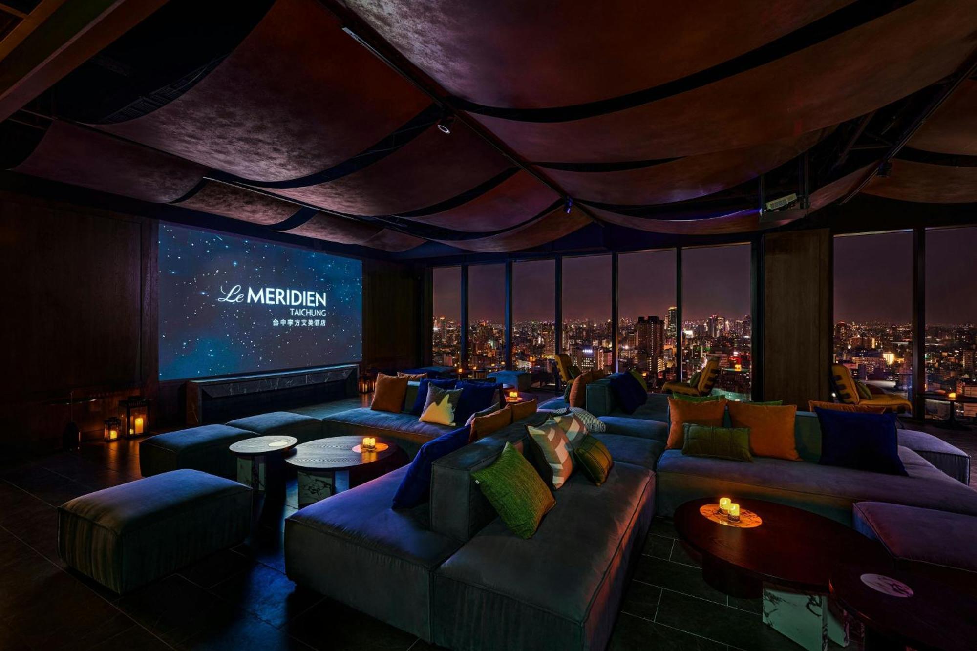 Le Meridien Taichung Eksteriør bilde The 63rd floor lounge